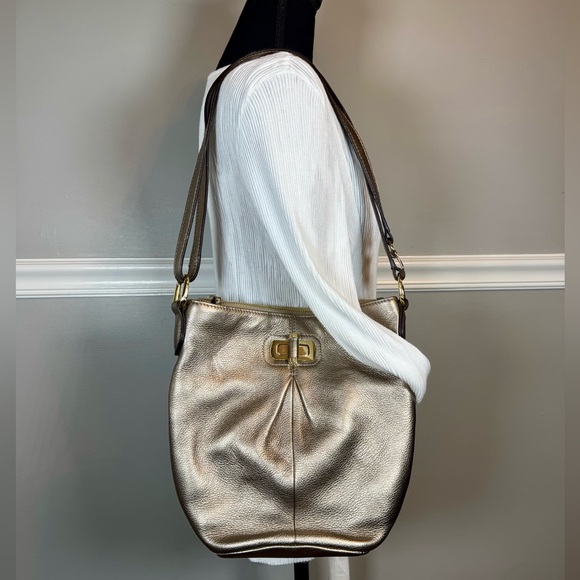 b. makowsky Handbags - B. Makowsky Metallic Gold Leather Crossbody/Shoulder Bucket Turlock Bag in Gold